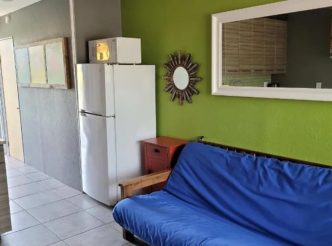 Apartment Retreat At Bvg
